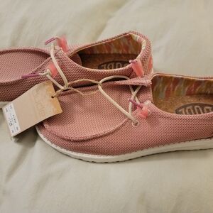 Hey Dude Women's Light Pink Loafers
